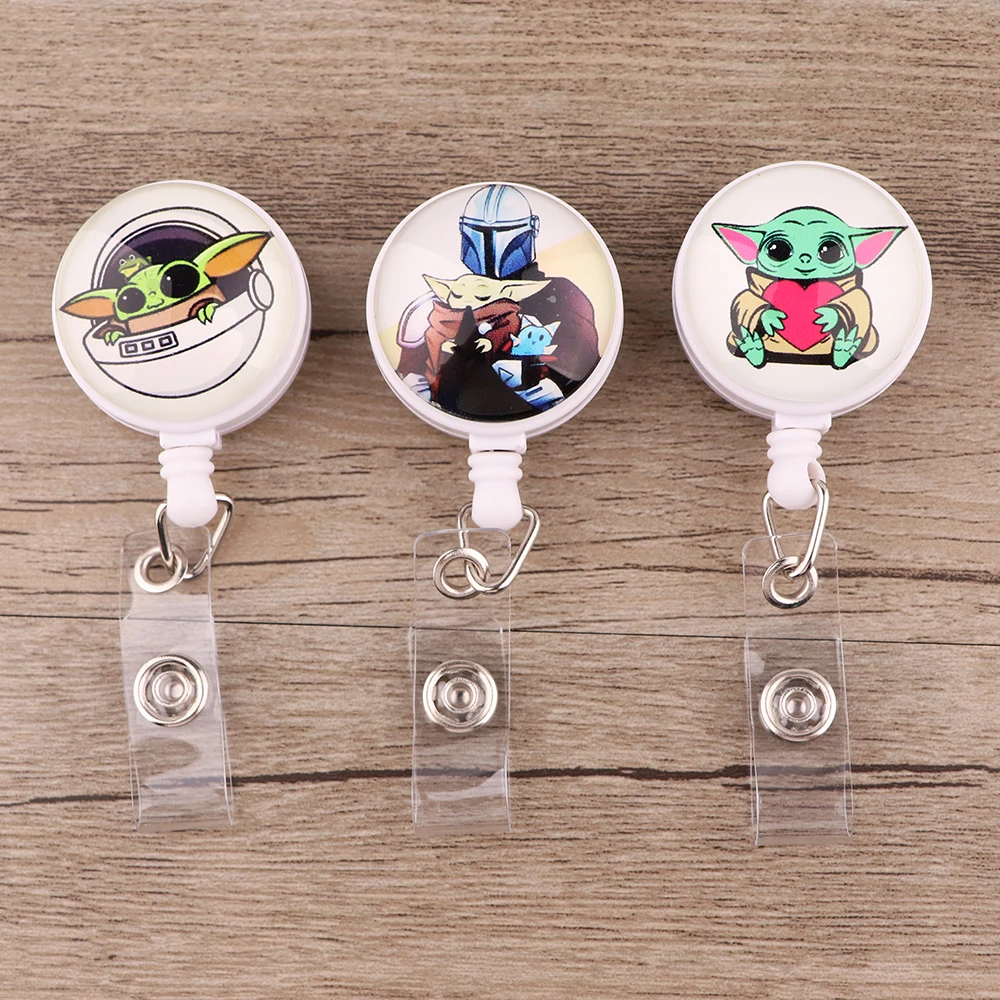 Выдвижной школьный значок медсестры JF763 с изображением инопланетянина |