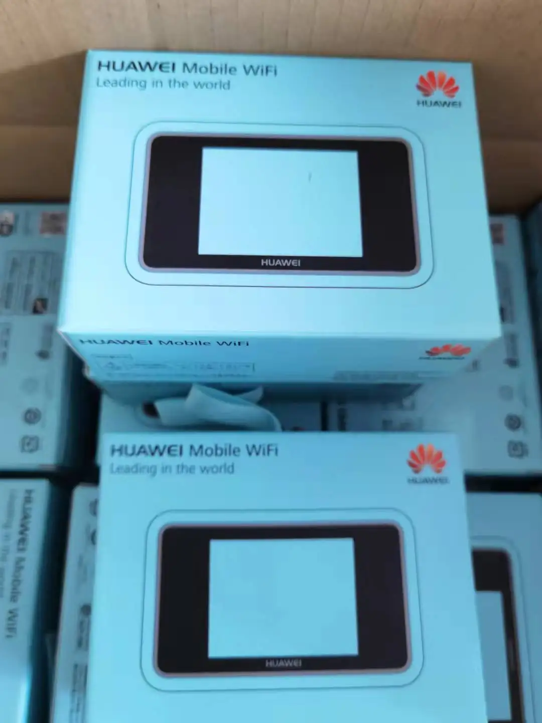 Huawei E5383 4G LTE Cat6 Mobile WiFi Router images - 6