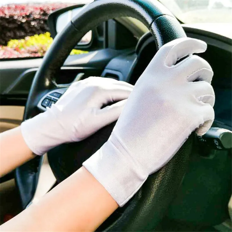 

Spring and Autumn Summer Thin High Stretch Men and Women Black and White Etiquette Sunscreen Gloves