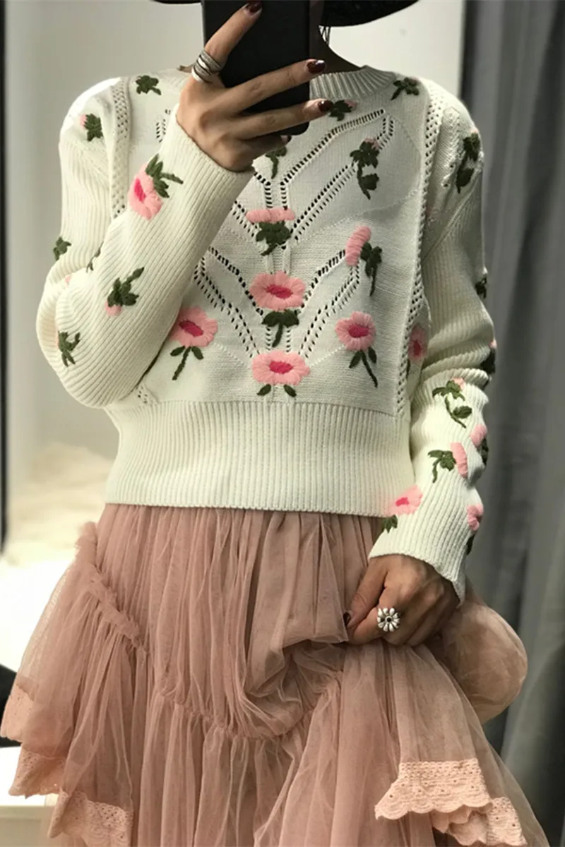 

2020 Acrylic Cotton Hot Sale Time-limited Sweater Women Jumper Paragraph Pullover Loose Heavy Embroidery Handmade Openwork Knit