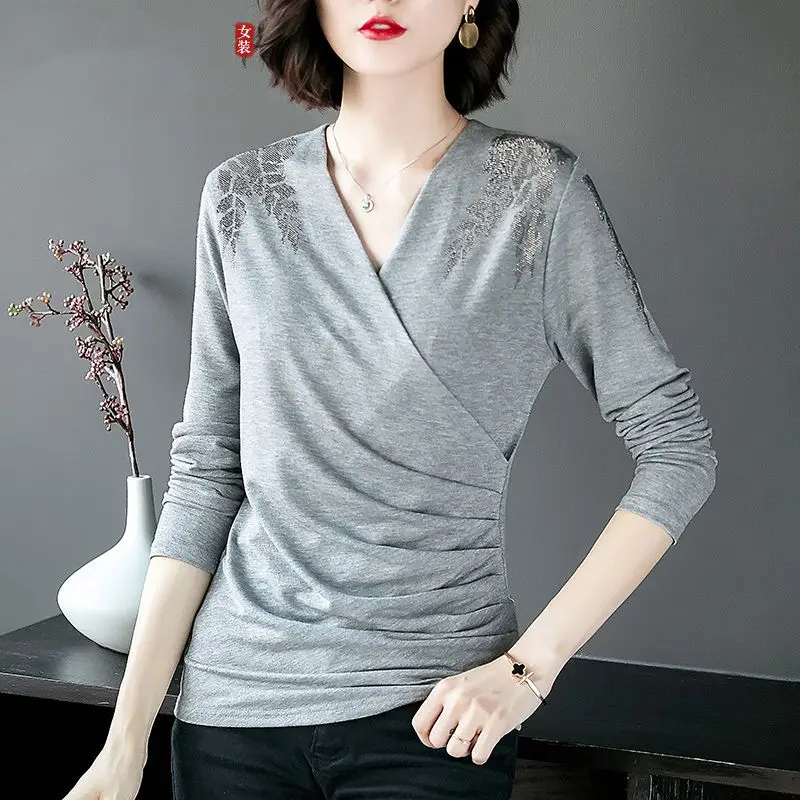 Женская облегающая футболка со стразами с коротким рукавом и v образным вырезом