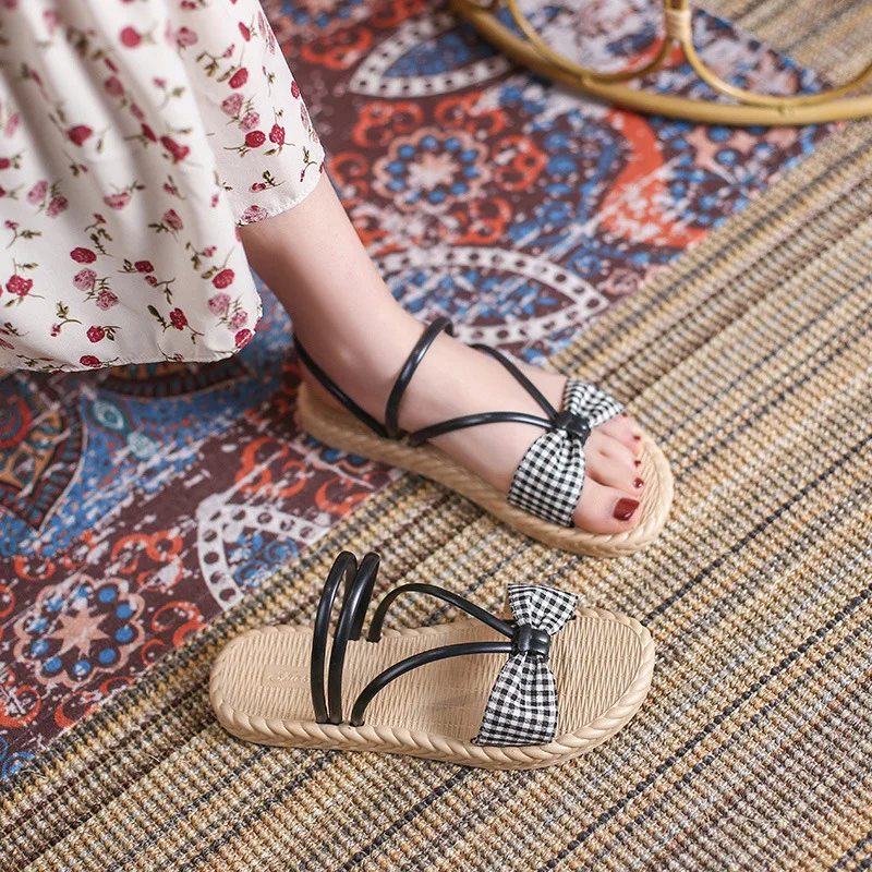 Шлепанцы женские летние дышащие Нескользящие плотные тапочки на подошве | Обувь