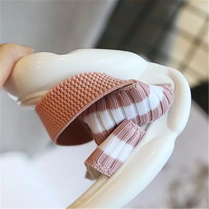 

Girls Beach Sandals Black Elastic Flat Heel Shoes Light Slip-on Sandal For Baby Princess Wedding Shoe New