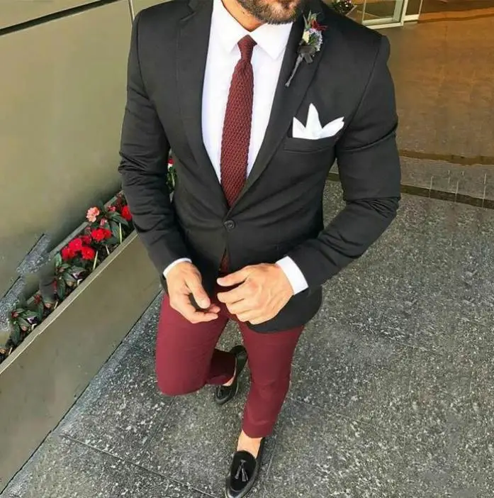 

Classic Notch Lapel Wedding Tuxedos Slim Fit Suits For Men Groomsmen Suit Two Pieces Prom Formal Suits (Jacket+Pants+Tie)