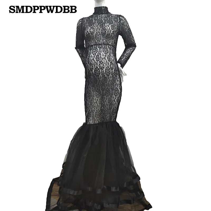 Платье для беременных черное кружевное с длинным рукавом и высоким воротником |