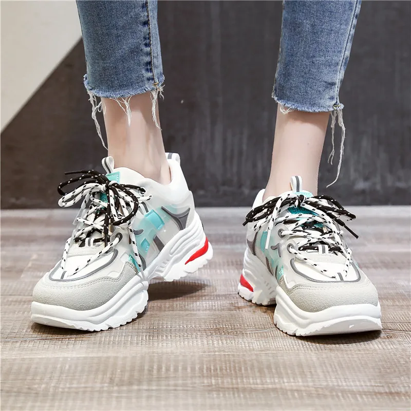 Женские кроссовки на плоской подошве Fujin дышащие с круглым носком и перекрестной