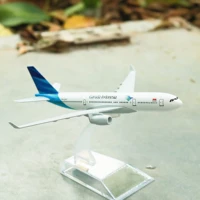 garuda indonesia airlines boeing b737 aircraft alloy diecast model 15cm world aviation collectible miniature souvenir ornament