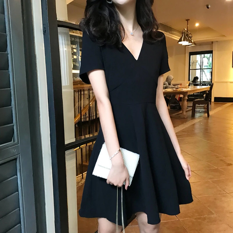 Женское летнее платье большого размера с пышной юбкой черная облегающая юбка