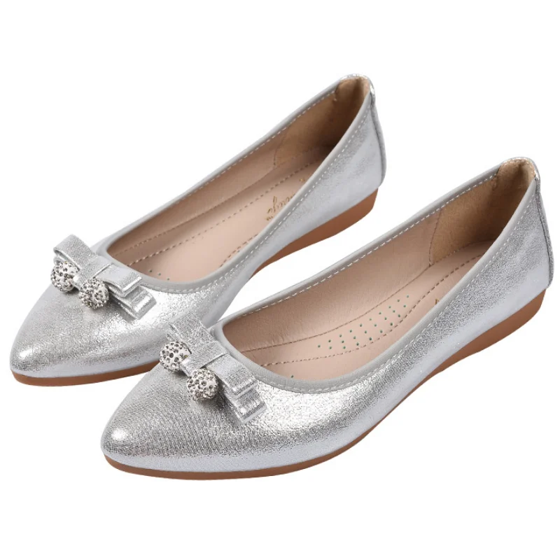 Новинка 2021 весенне осенние туфли на плоской подошве лодочки с круглым носком и