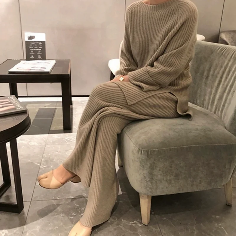 Женский Повседневный трикотажный комплект из 2 предметов свитер с разрезом на