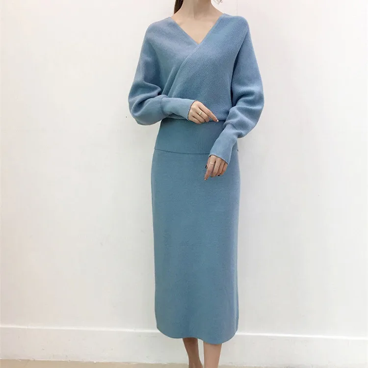 Новинка 2018 Женский вязаный комплект из двух предметов осенне зимний джемпер с v