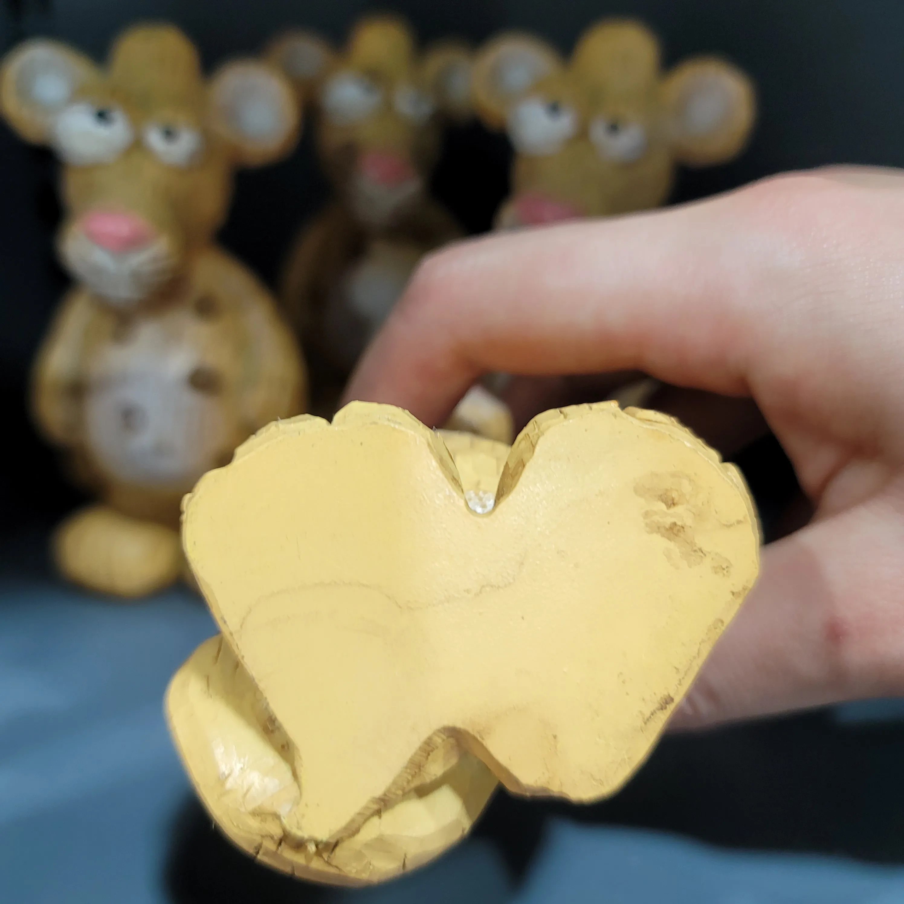 

PROMOTIONAL CREATIVE HOT SELLING RESIN HOLIDAY HALLOWEEN TABLE TOP DECORATIVE STATUE ITEMS GIFT TOY