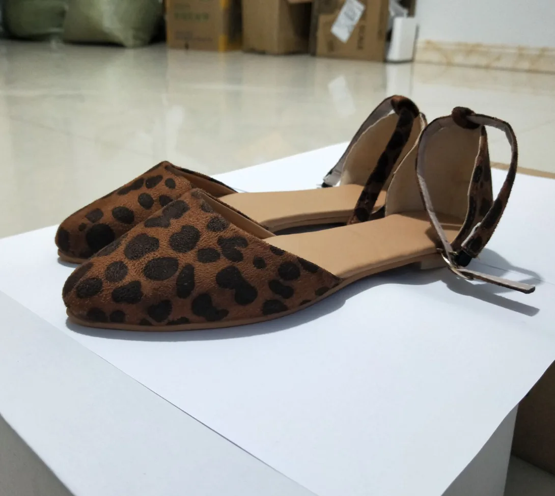 

Low Heels Sandals Women Ankle Strap Summer Shoes Female Plus Size Block Heels Women Shoes Casual Sandals