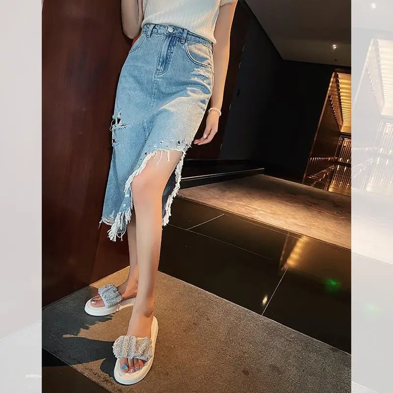 

Женская джинсовая юбка со стразами, асимметричная модная Облегающая джинсовая юбка с высокой талией и бахромой, средней длины, лето 2021
