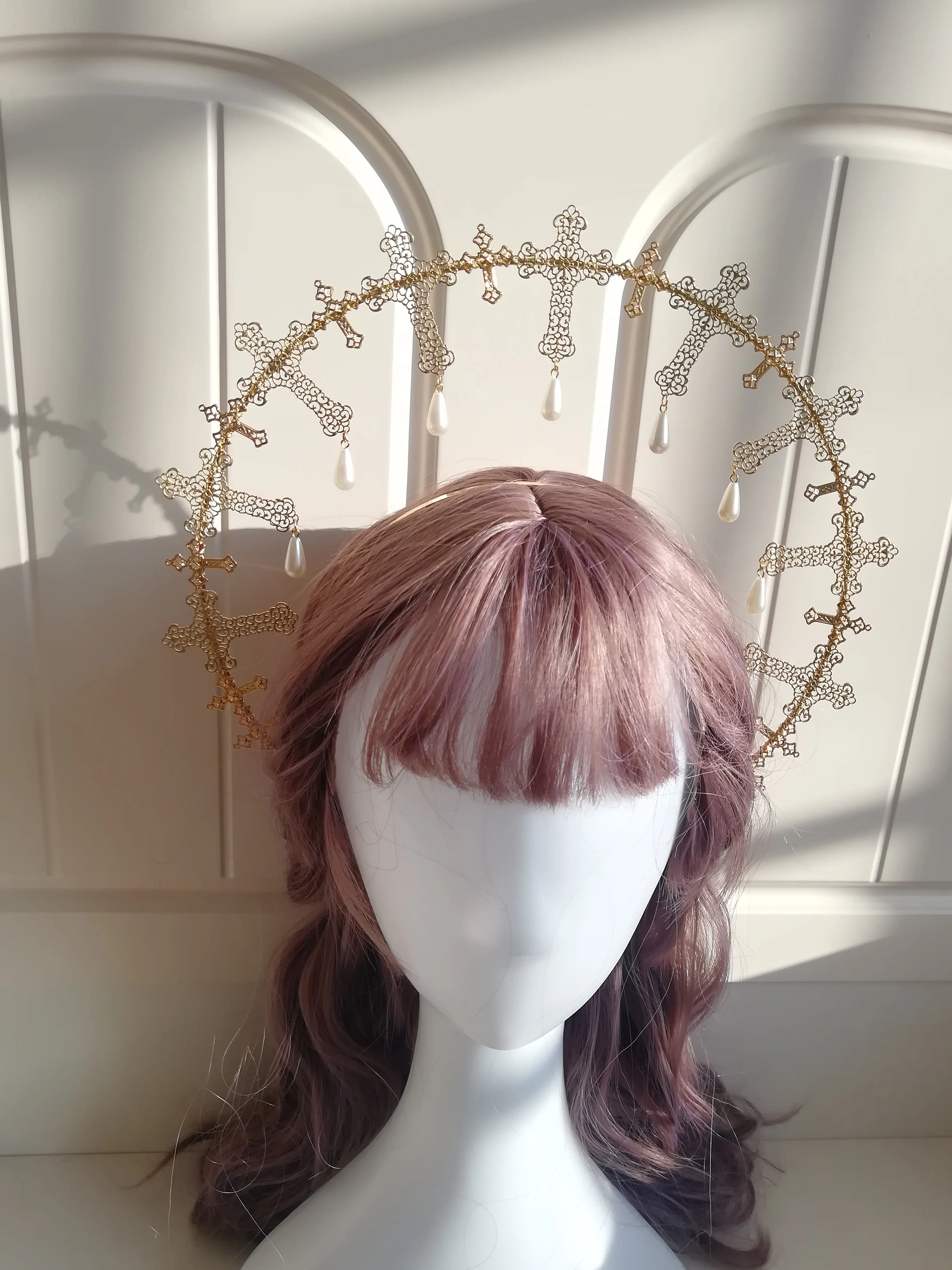 

Lolita Halo Aperture Headdress Goddess Props Virgin Mary Queen Hair Head Crown Headband Masquerade Show Take Photo Gold Cosplay