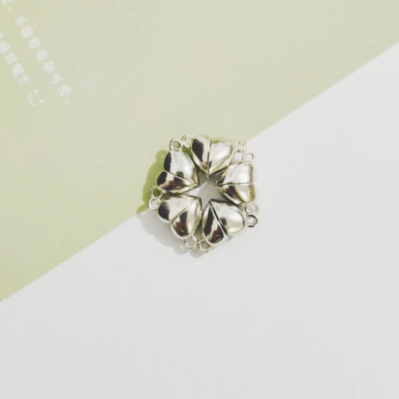 Подвеска в виде сердца для влюбленных парные аксессуары с магнитной пряжкой