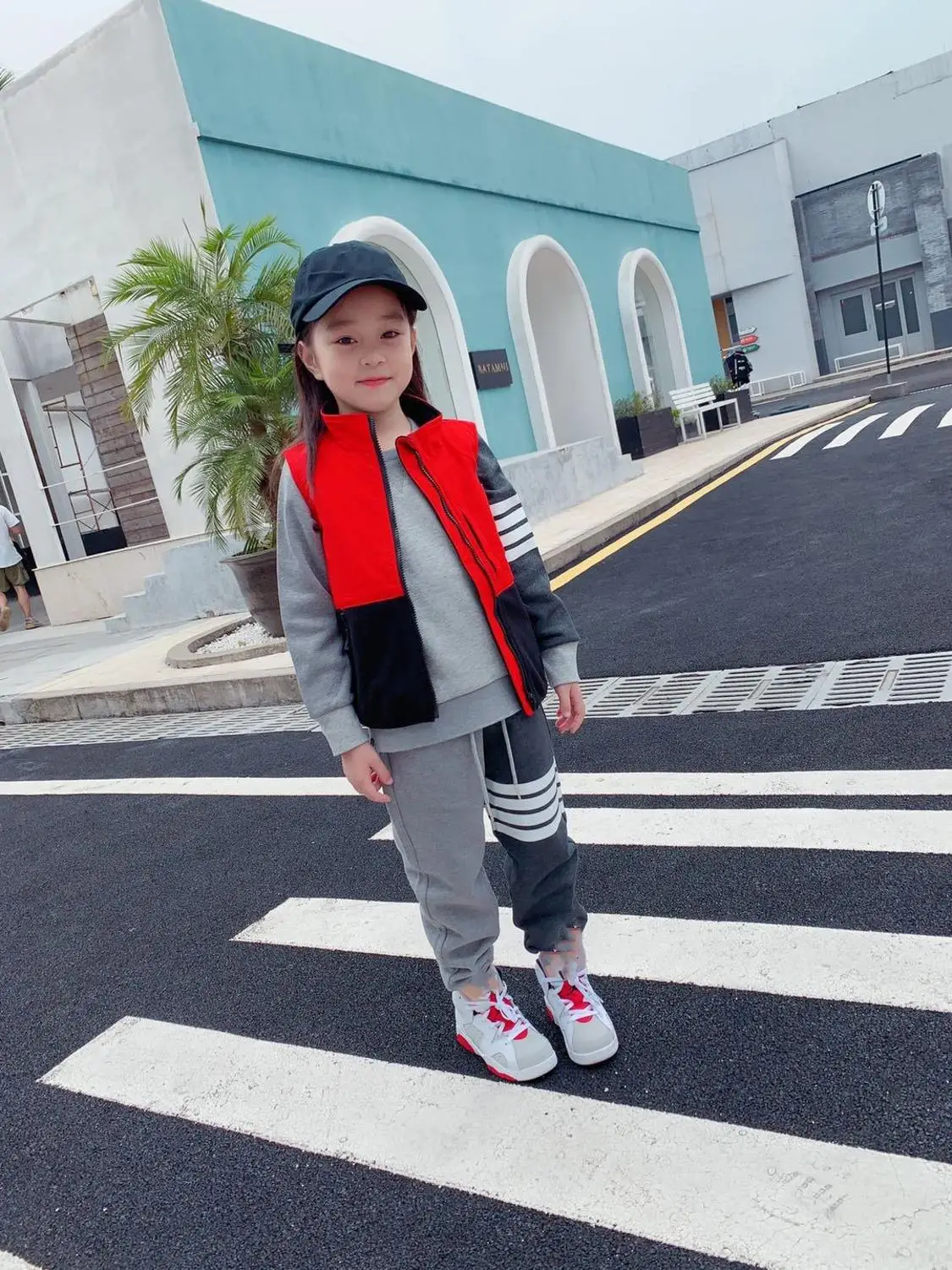 

2020 kids vest red yellow black colour patchwork polar fleece lining fashion kids vest