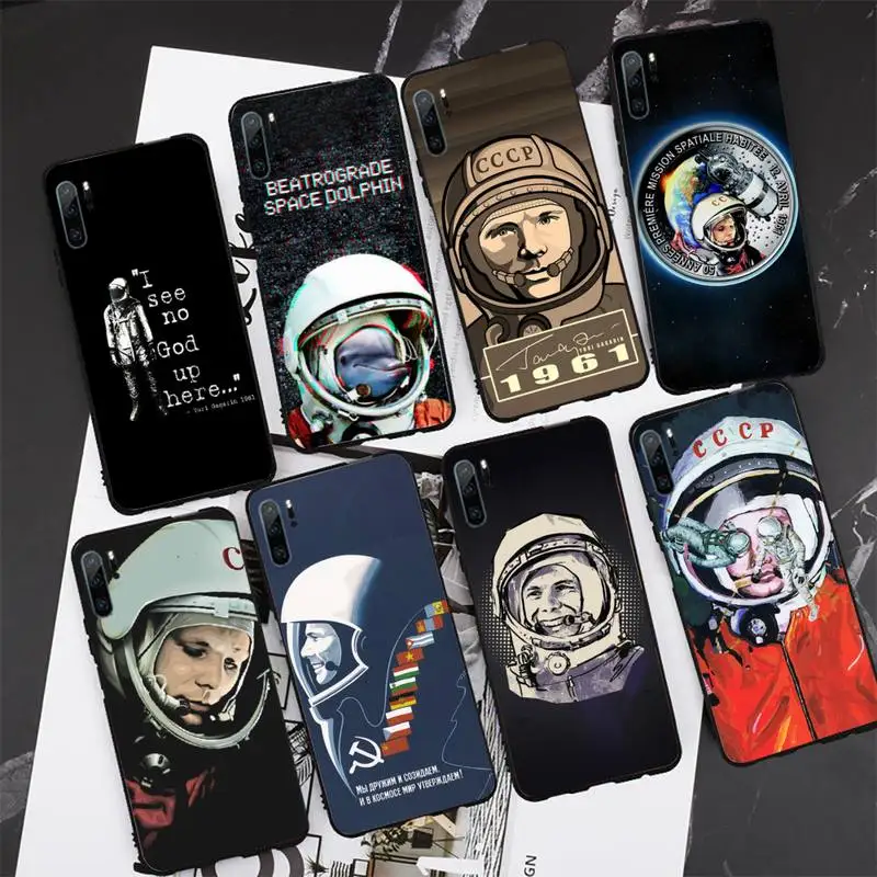 

Yuri Gagarin Phone Case for Xiaomi mi5 mi5x mi6 mi6x mia2 mi8 mi9 mi10 note2 note3 note10 pro max plus 10 lite cover