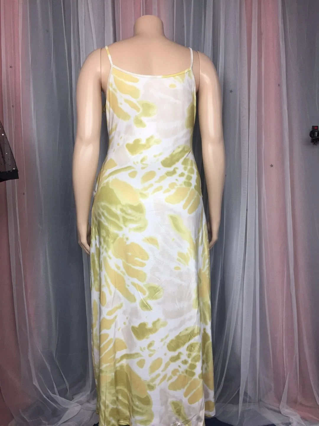 

Women Sexy Spaghetti Strap Yellow Dress V Neck Printed Long Dresses Plus Size 4XL 5XL Summer Casual Office Party Maxi Robe 2021