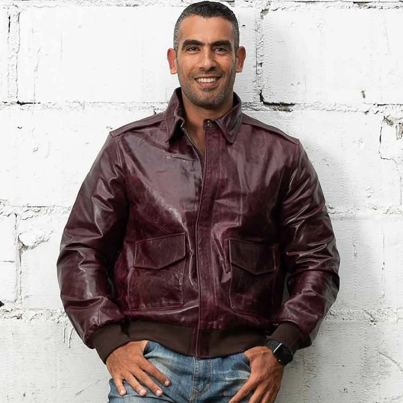 Мужская куртка из воловьей кожи светло коричневая приталенная с воском