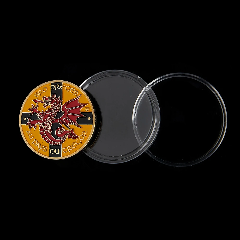 Коллекционная позолоченная монета с изображением французского бретана Au pay Ou Dregor