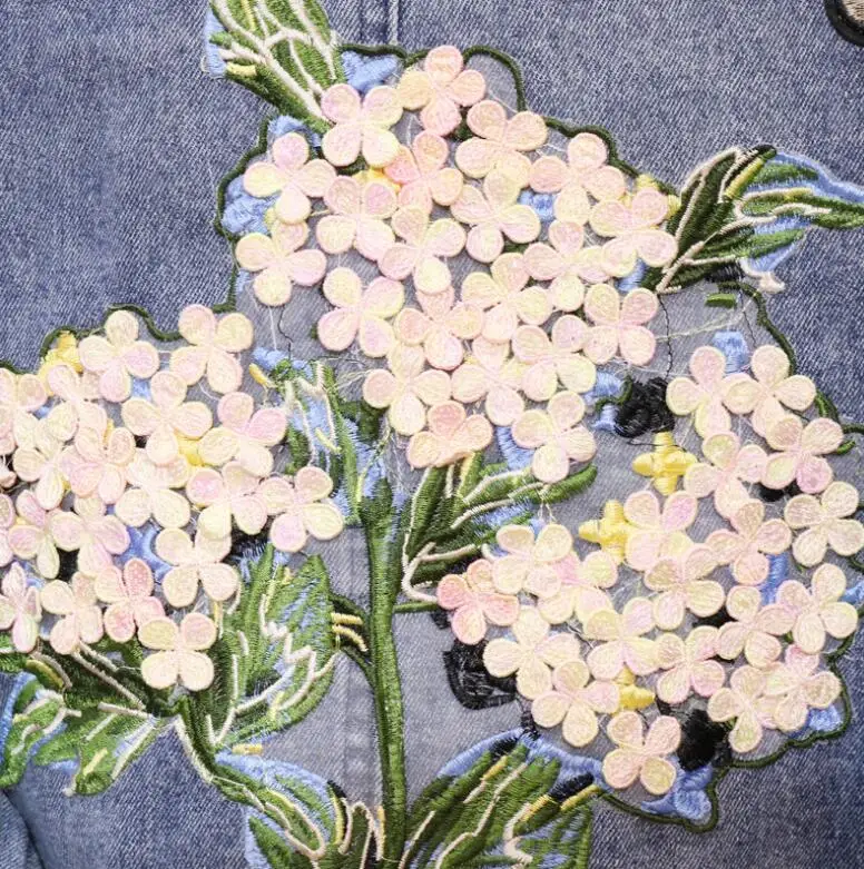 

Women's autumn winter casual loose flower embroidery washed denim jacket female high waist vintage ripped hole jean jacket TB560