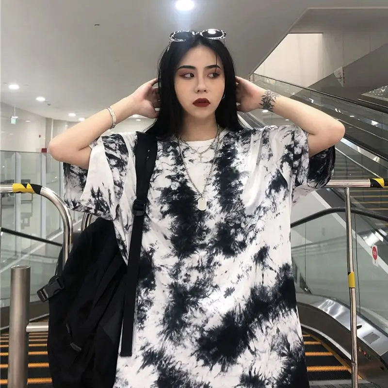 

Tie-dye T-shirt women's short-sleeved oversized t-shirts 2021summer new Korean fashion loose high street style design tops trend