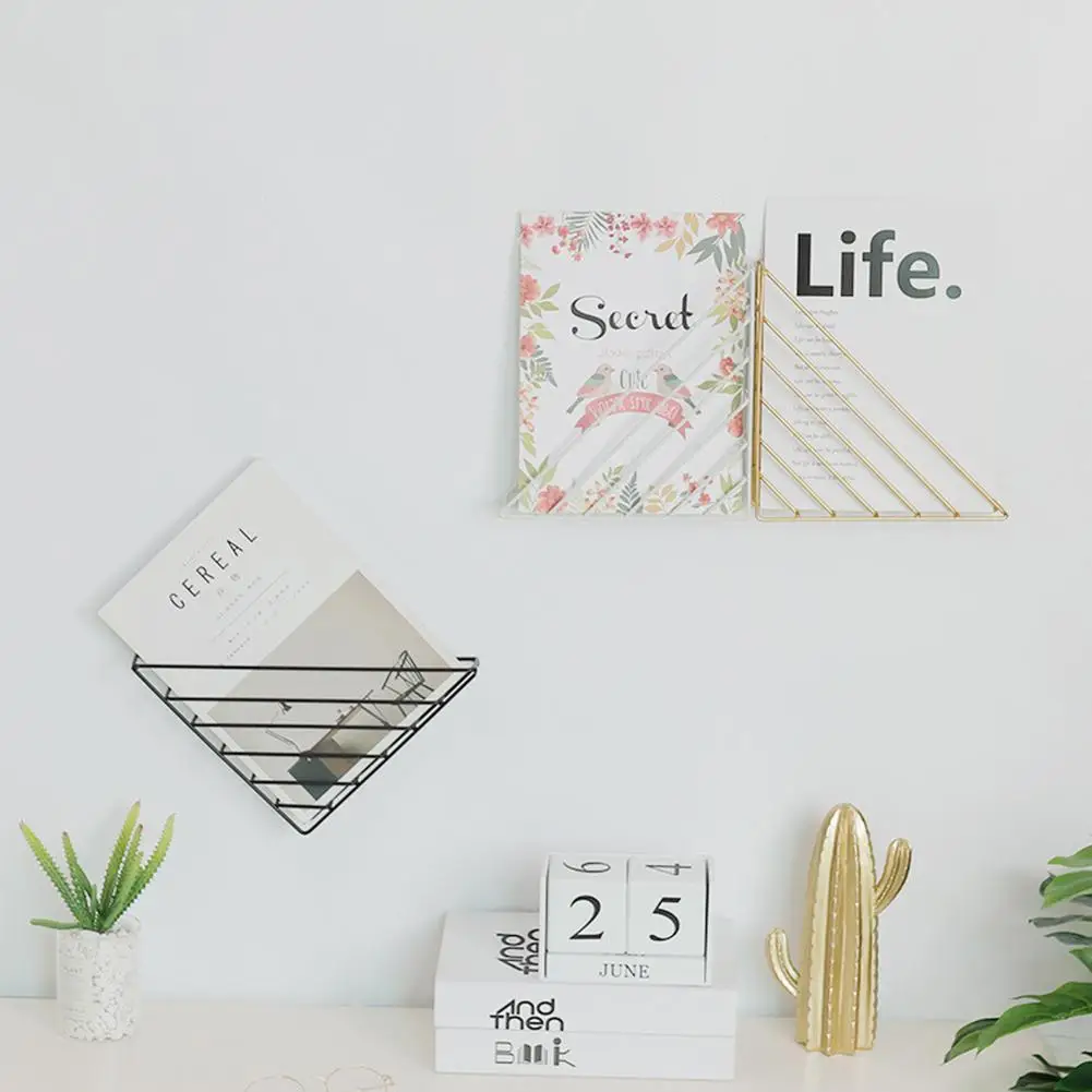 

INS Style Metal Decorative Shelf Triangular Iron Storage Holder Rack Shelves Home Wall Decoration Potted Ornament Holder Rack