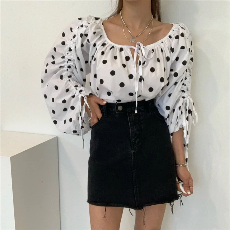 

New Fashion Sexy Black Dot White Pleated Blouses Women Autumn Korean Sweet Loose O-neck Lace Up Puff Sleeve Female Shirts Top