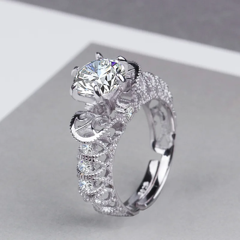 

Hot Sale Fashion Jewelry Hollowed Out Metal Flower Shape Wedding Gifts Plate With Silvery Rings Bague Femme