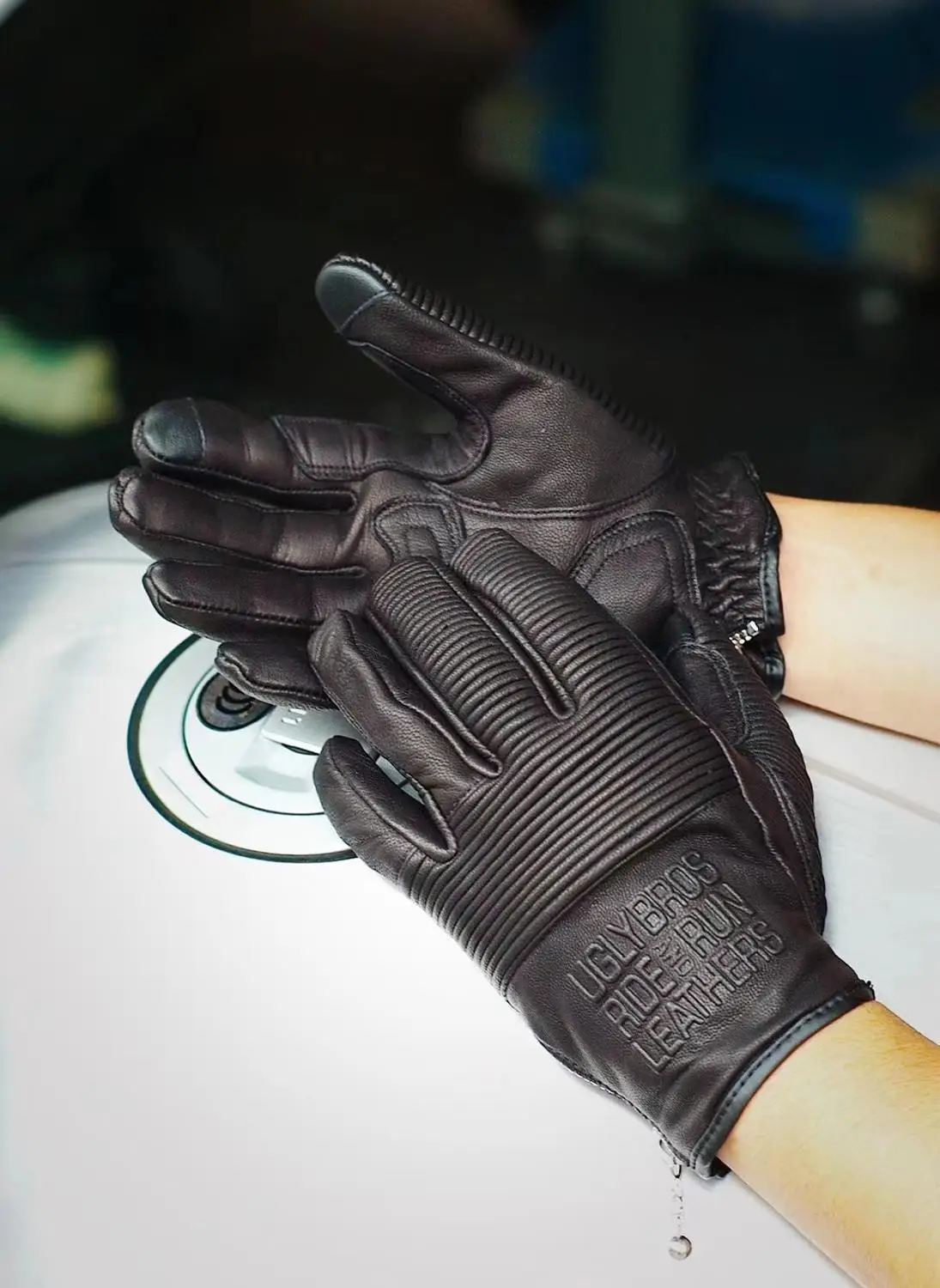 Retro uglybros ubg-516 перчатки moto rcycle перчатки локомотив перчатки из натуральной кожи мото перчатки унисекс мото rbike перчатки 3 цвета - Цвет: Черный
