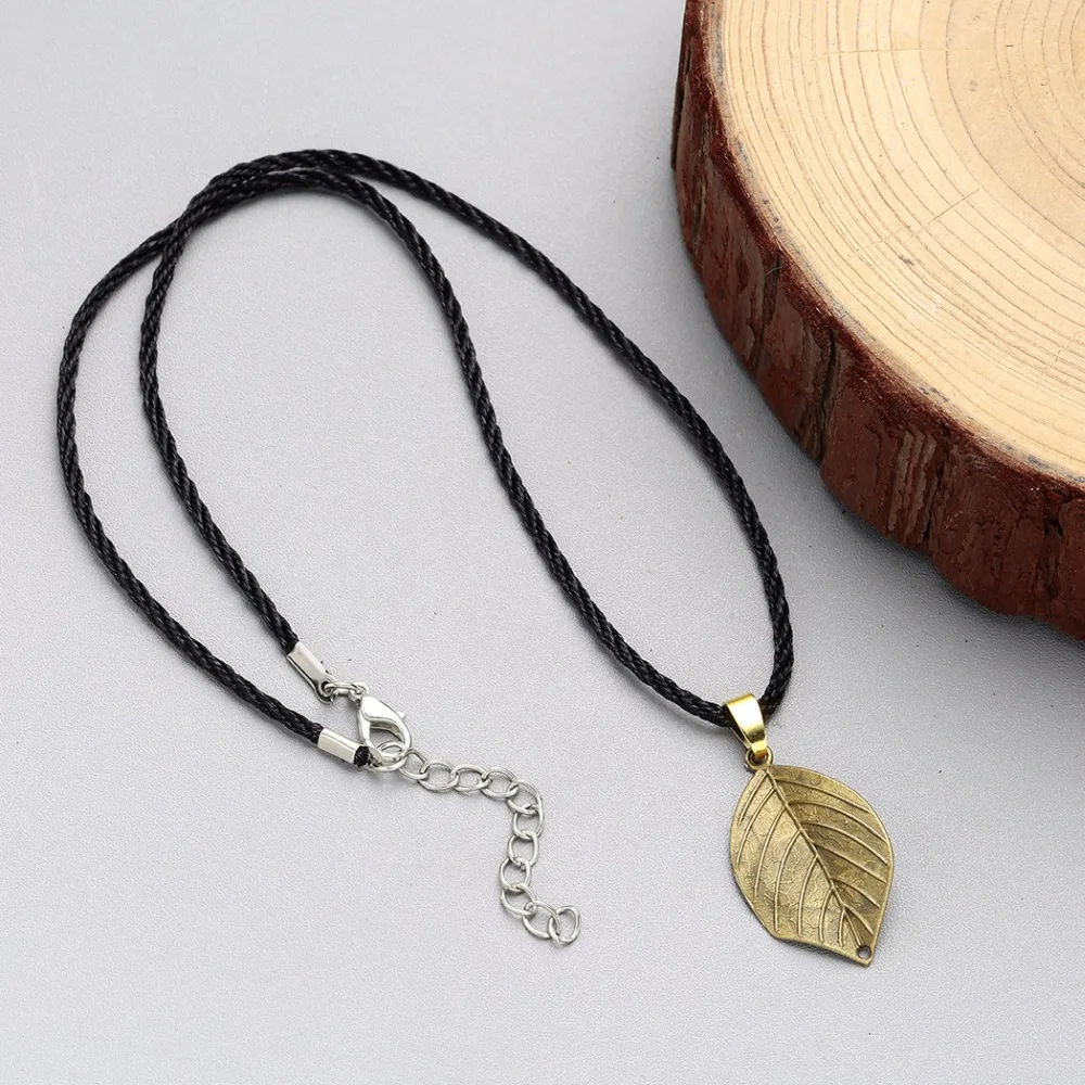 Ожерелье Chandler с листьями для женщин и мужчин Античная бронзовая тарелка