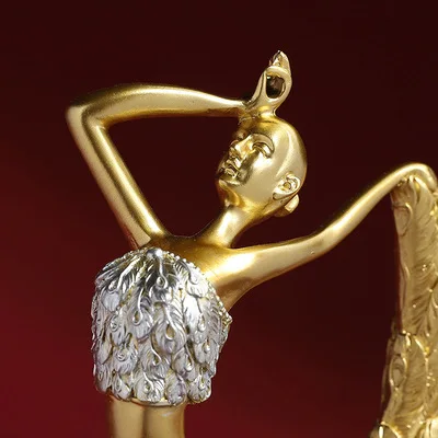 

2021 Creative Fashion TV Cabinet Resin Decoration Golden Dancing Girl Crafts Desktop Decoration Living Room Entrance