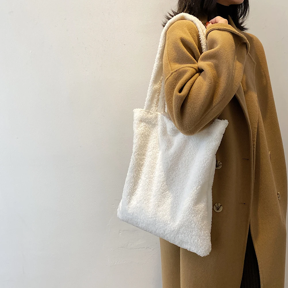 

Winter New Fashion Shoulder Bag Female Bag Plush Handbag Messenger Bag Soft Warm Fur Bag Crossbody Bag Women 2020