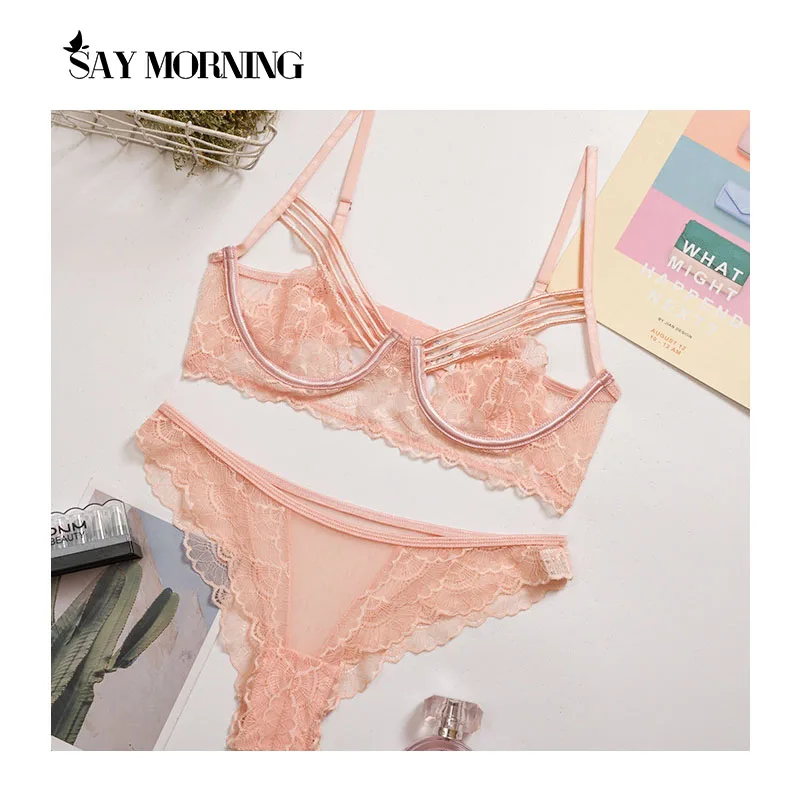 Комплект женского кружевного прозрачного нижнего белья с косточками и трусиками