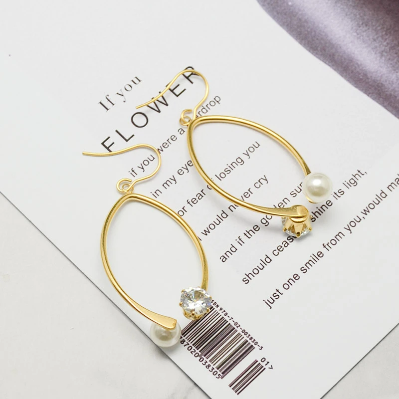 

TOSOKO Stainless Steel Jewelry Ring Zircon Inlaid Earrings Simple Atmospheric Earrings For Women BSF179