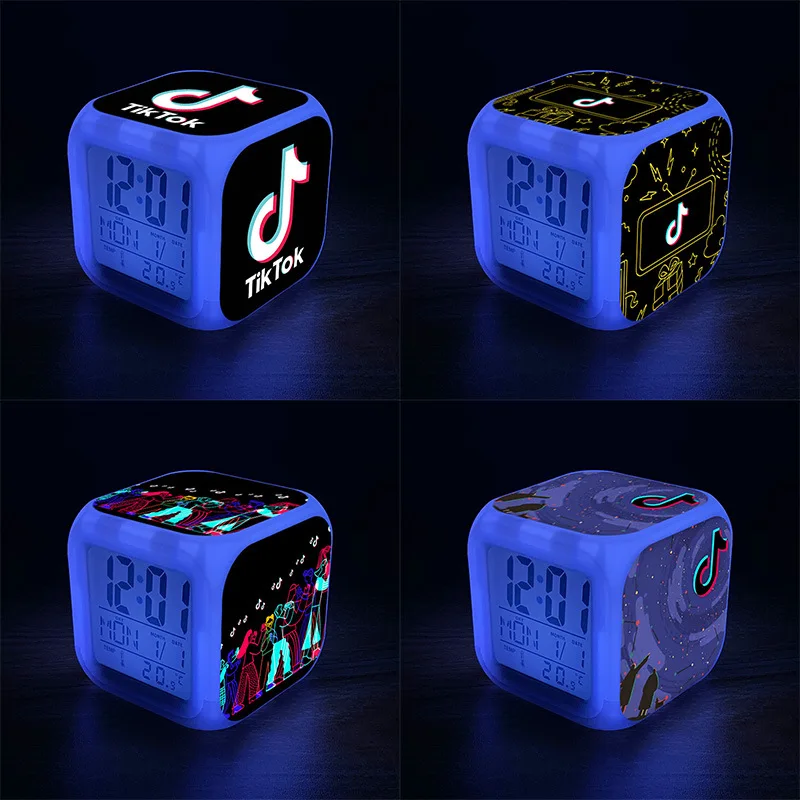 Прикроватный ночсветильник меняющие цвет квадратные часы пересечение границ