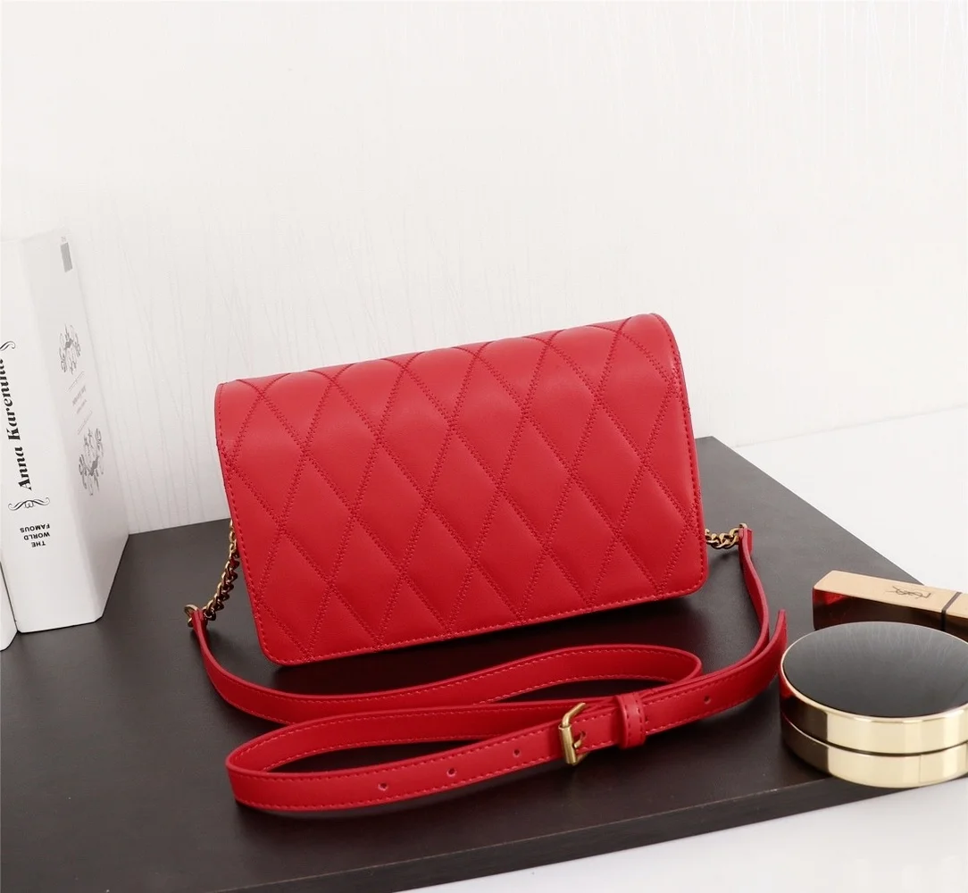 

2021 new fashion one-shoulder messenger bag with exquisite workmanship and high-end quality designer bags luxury