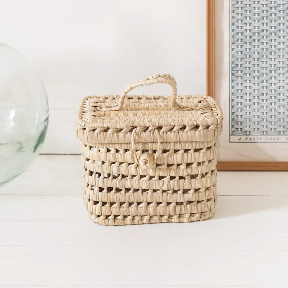 

Photography Props With Lid Square Decorative Container Mini Rustic Bathroom Toys Living Room Straw Woven Storage Basket Desktop