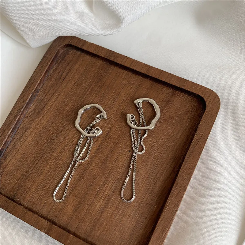 

LOVOACC Unique Design Irregular C Shape Long Tassel Earrings for Women Gold Color Metallic Geometric Clip Earrings Oorbellen