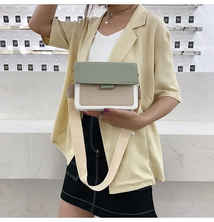 

Women's Bag Small Square Bag Wide Shoulder Strap Oblique Women's Bag Hundreds Of Super-fire One-shoulder Bag Color Designer Bags