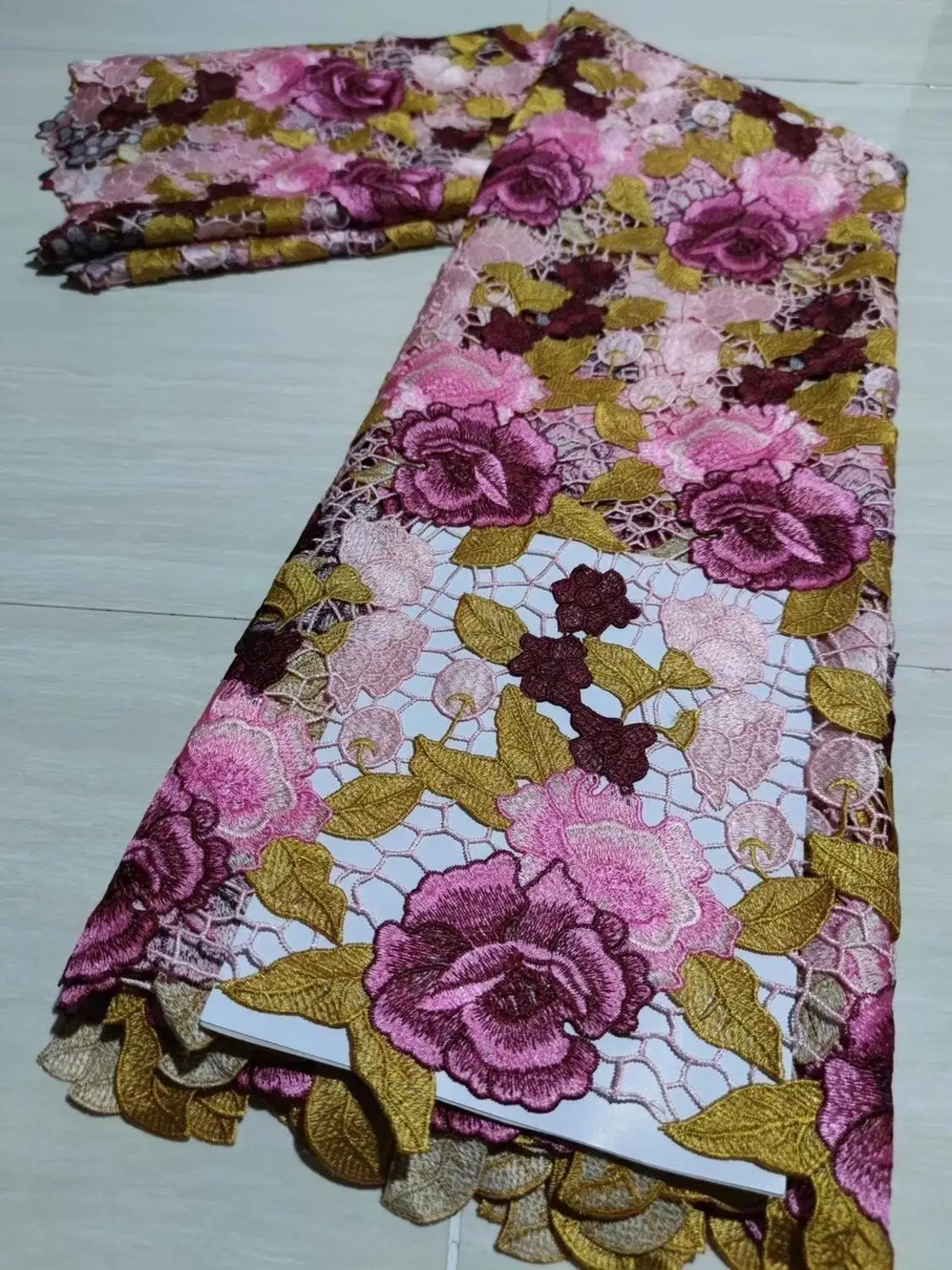 

(5yards/pc) latest colorful African big cord lace fabric beautiful flowers patter water soluble lace for party dress FJY300