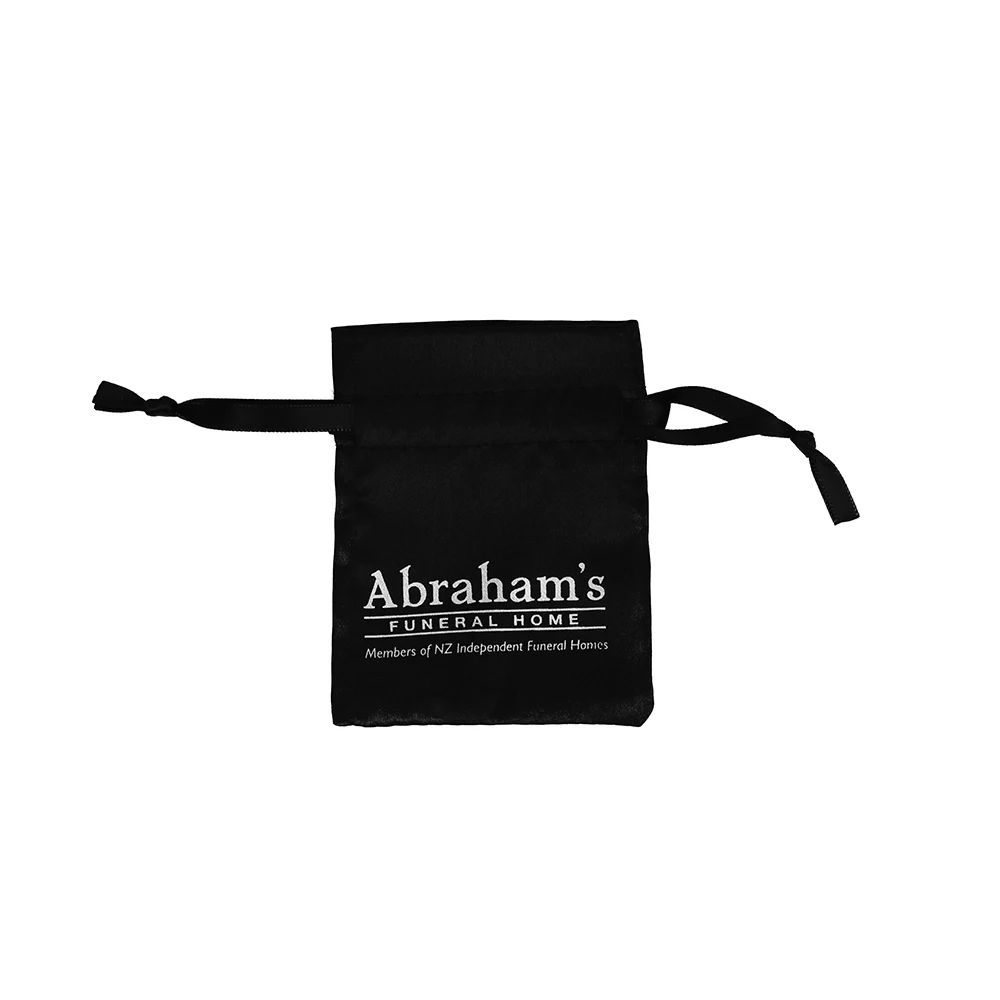 300 шт. белая атласная сумка на шнурке ткань для ювелирных изделий оптовая продажа