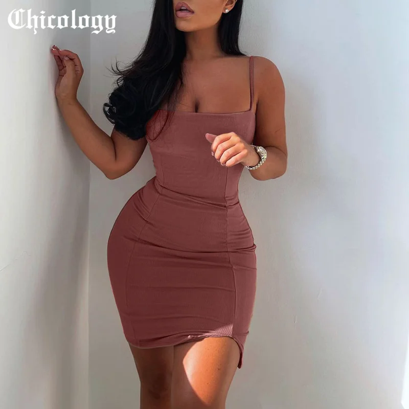 

Chicology 2021 женское летнее облегающее платье с разрезом сбоку сексуальное короткое платье без рукавов Клубные вечерние узкие Y2K платья