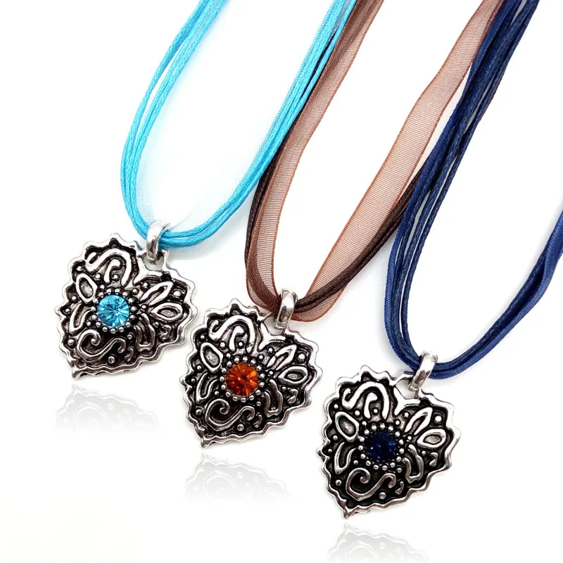 Модное винтажное маленькое сердце любви ожерелье кулон 10 цветов Очаровательная