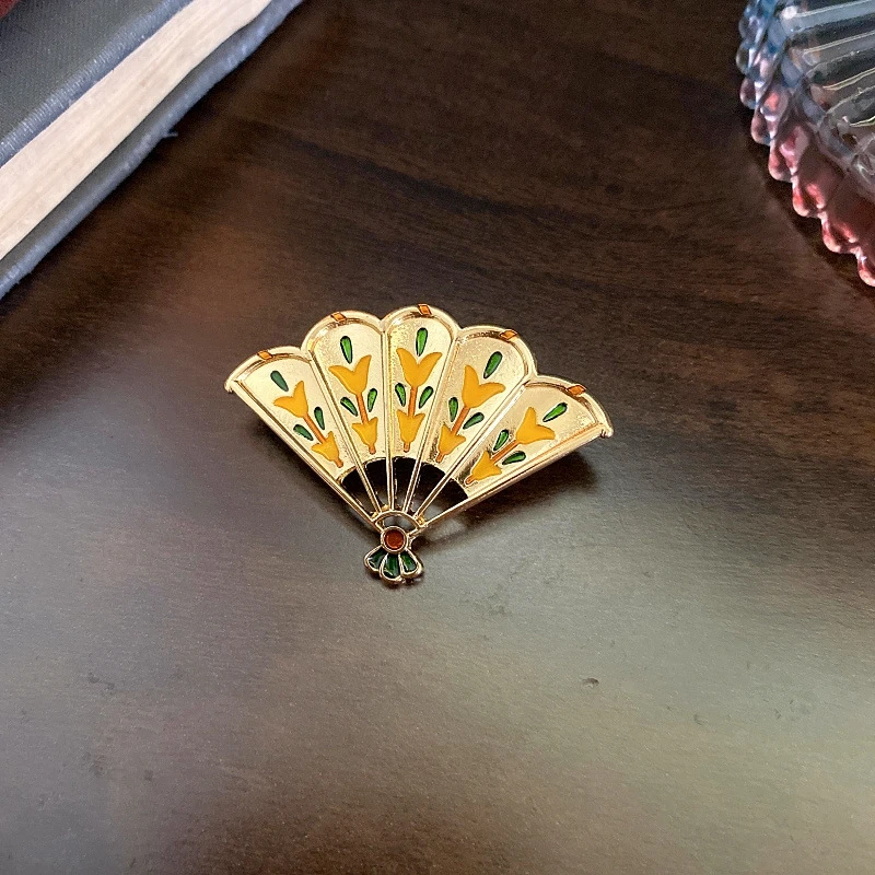 

New wholesale retro Palace National fan oil drop enamel antique Brooch clothing pin accessories