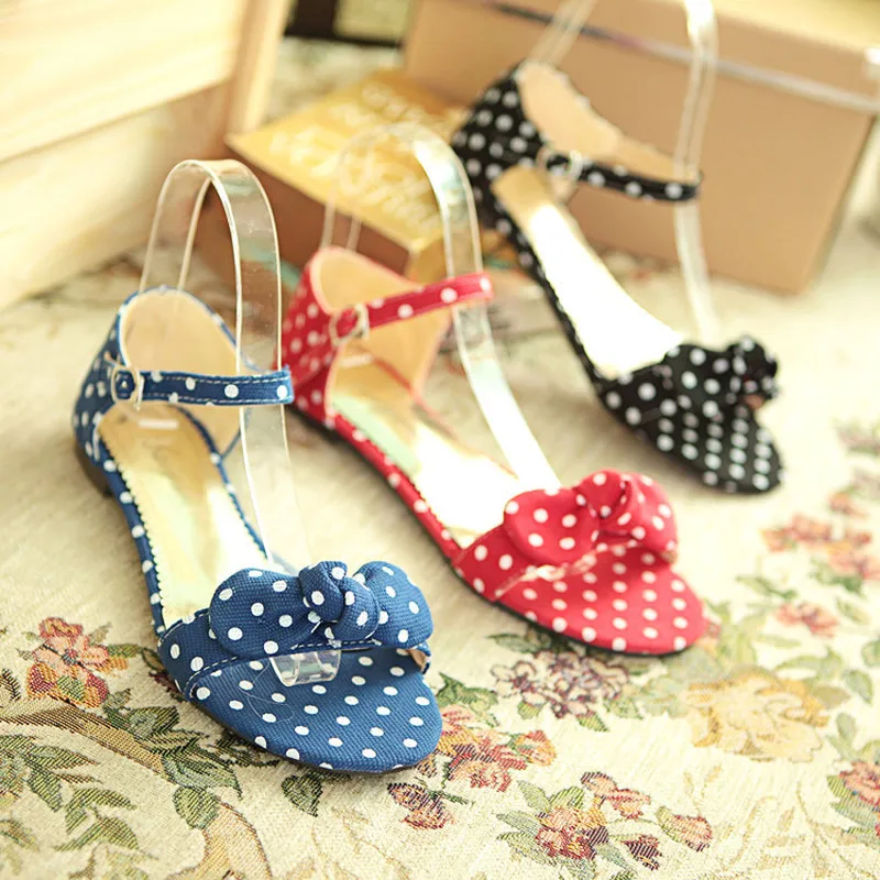 Сандалии женские на плоской подошве удобные босоножки в горошек INS стиль удобная