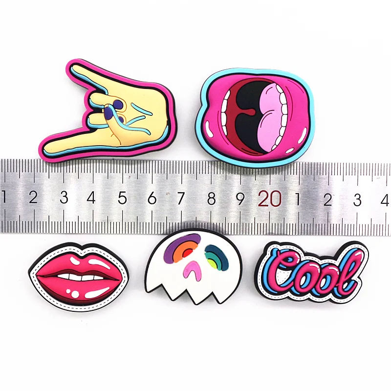 Original Rock Style Shoe Charms Cool Mask Scream Mouth corna PVC Shoe Decoration Accessories for Croc jibz Party Kid's Gifts