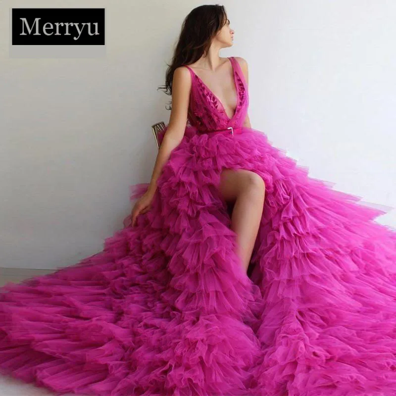 Merryu V-neck Rose Red Ruffles Tiered A-line Tulle Prom Dresses Sexy High Side Split Lace Long Prom Gowns Puffy Party Dress 2020
