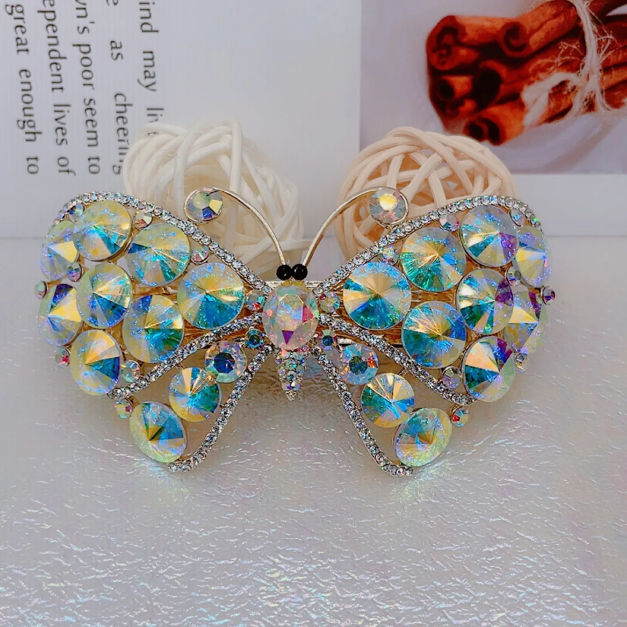 

Новинка 2021, Хрустальный женский зажим для денег, пружинный зажим с бабочкой на тыльной стороне головы до 8 см